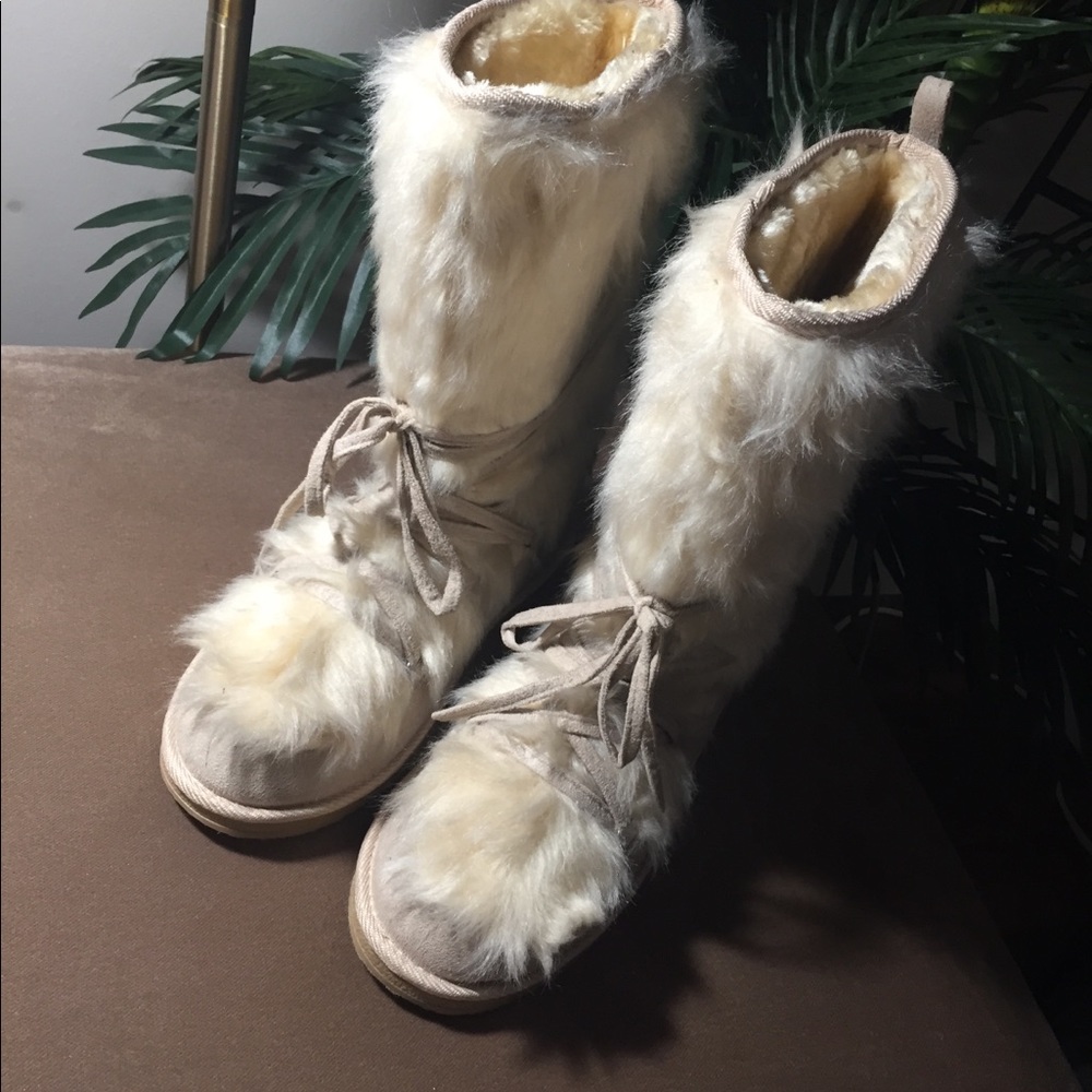 Just Fab Fur boots Ugg-like